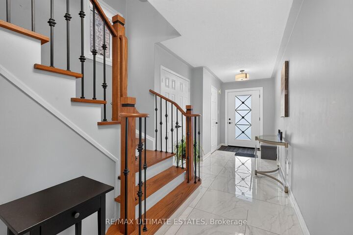 Property Photo:  587 Caboto Trail  ON L3R 5S1 