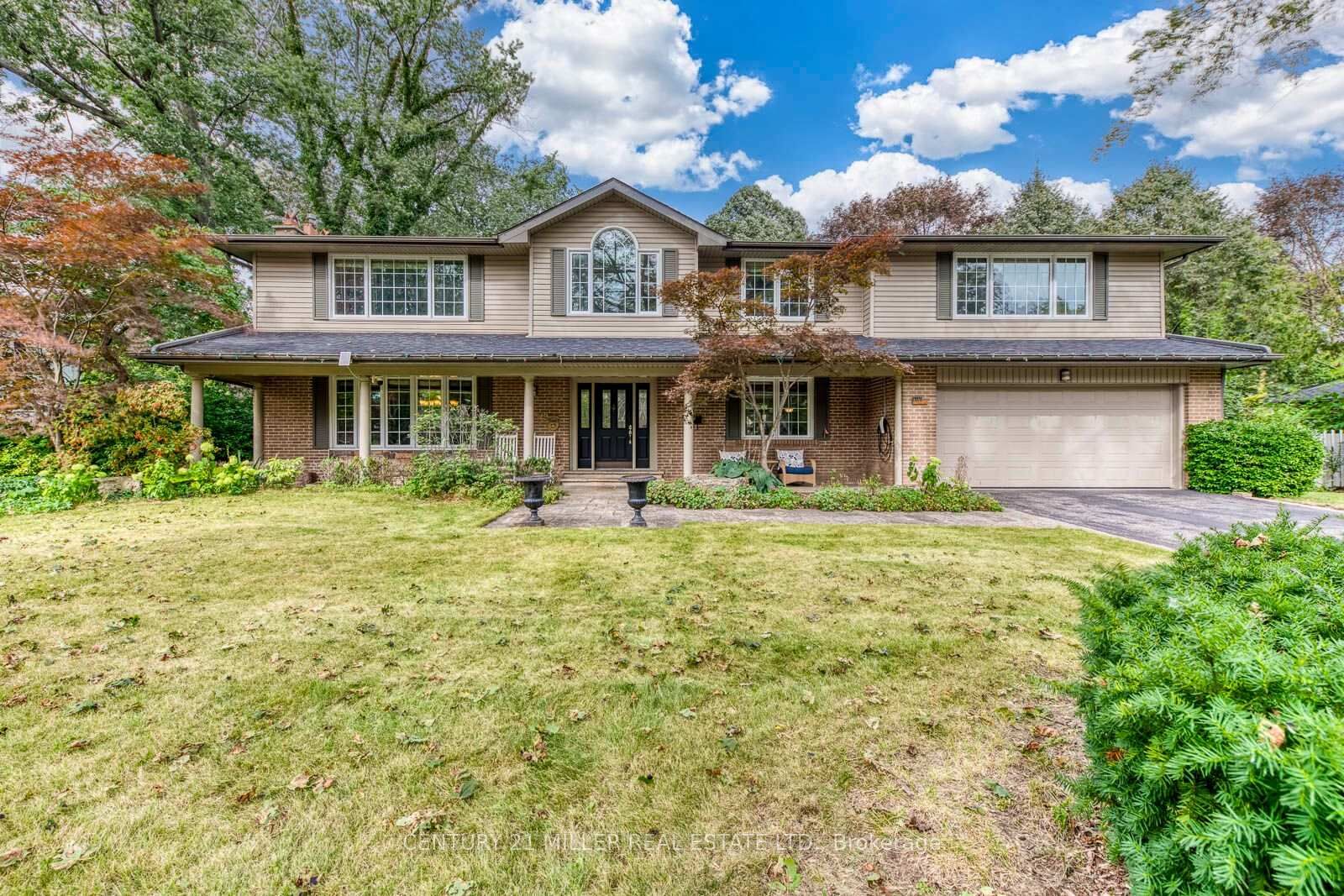 Property Photo:  1319 Hillhurst Road  ON L6J 1X6 