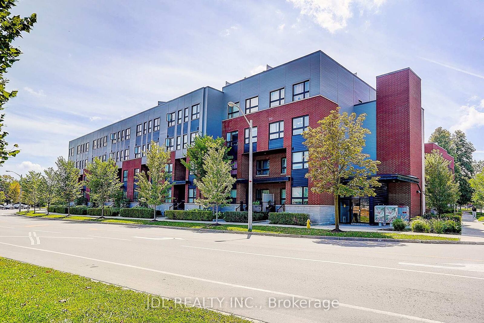 Property Photo:  2100 Bridletowne Circle 316  ON M1W 2L1 