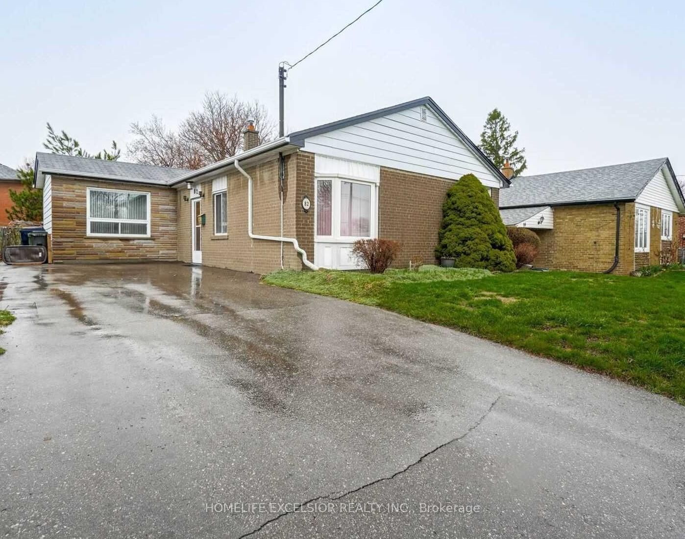 Property Photo: 82 Pandora Circle ON M1H 1V7