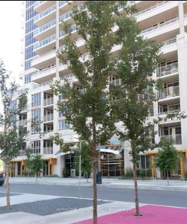 Property Photo: 35 Bastion Street 1802 ON M5V 0C2