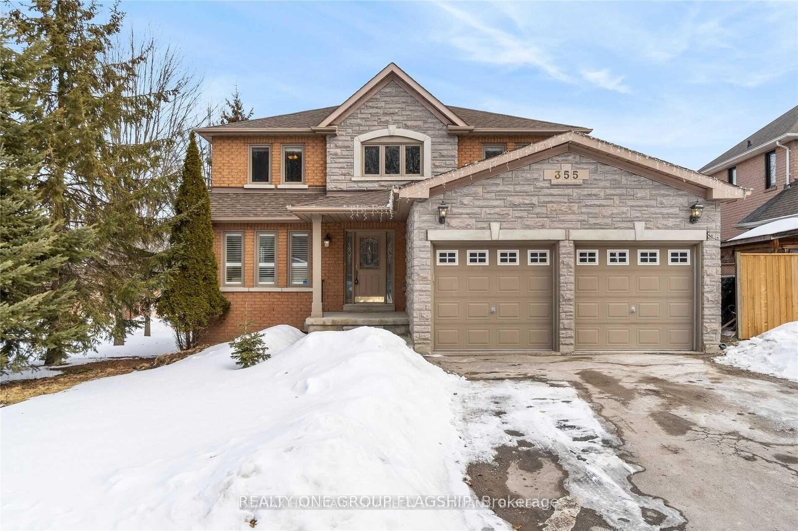 Property Photo:  355 Carruthers Avenue  ON L3X 2B7 