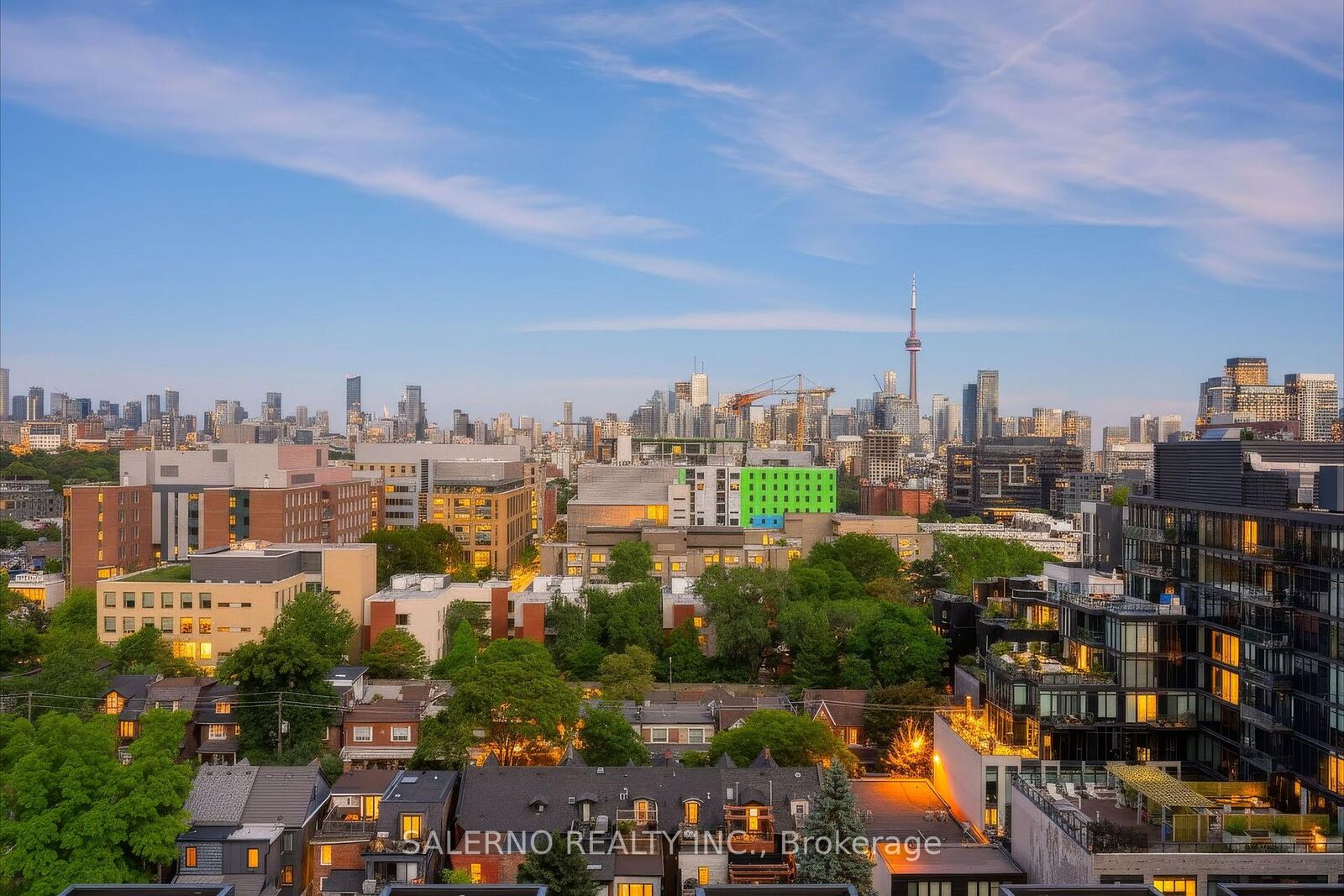 Property Photo:  36 Lisgar Street 1602E  ON M6J 0C7 