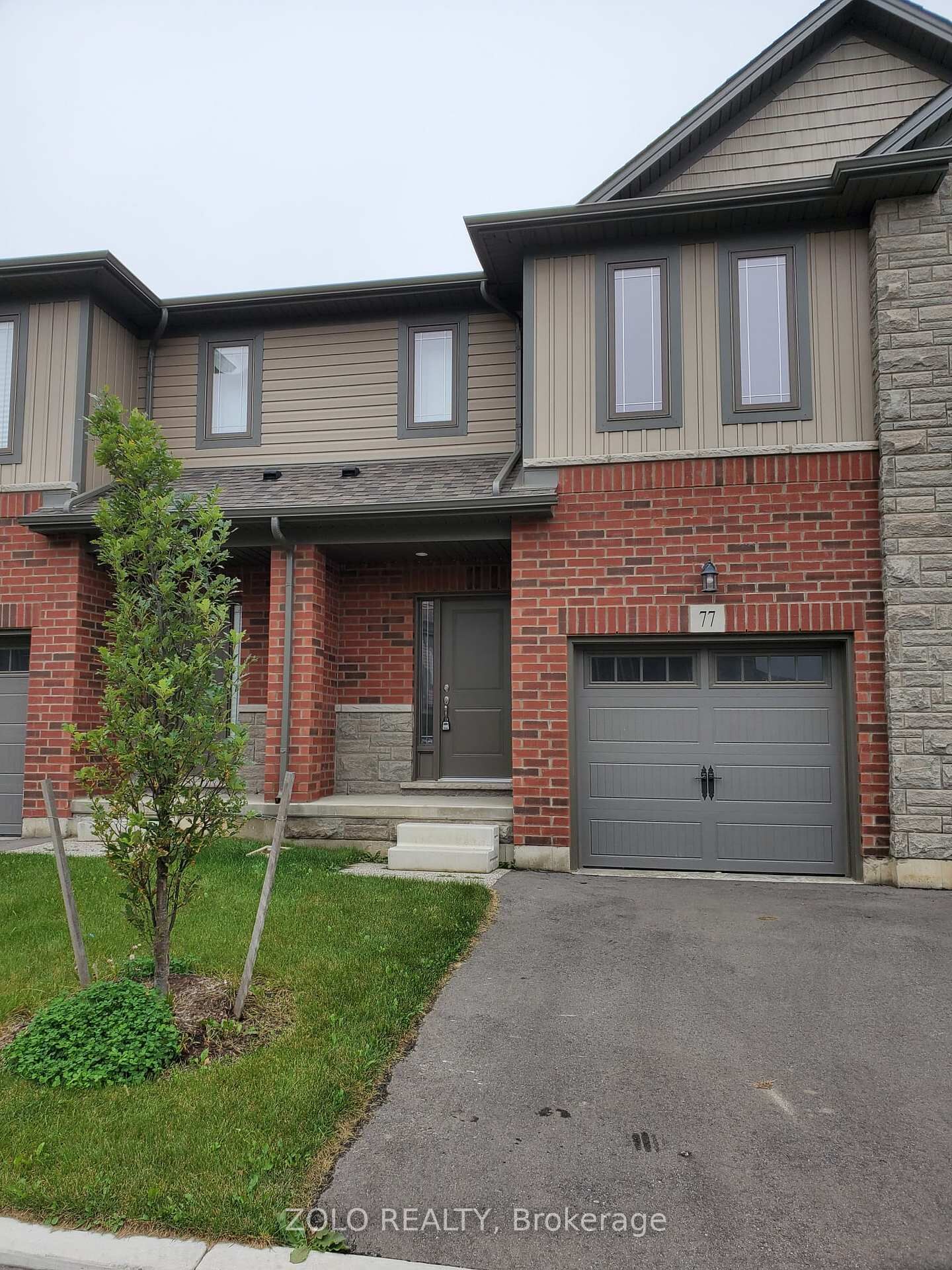 Property Photo:  77 Diana Avenue 77  ON N3T 0R6 