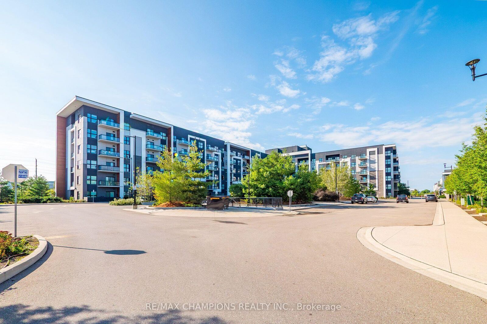 Property Photo: 128 Grovewood Common 308 ON L6H 0X3