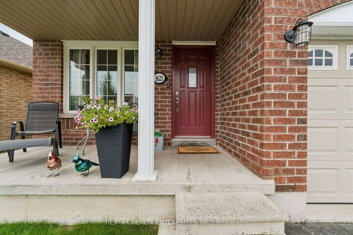 Property Photo:  1621 Northfield Avenue  ON L1K 0K8 