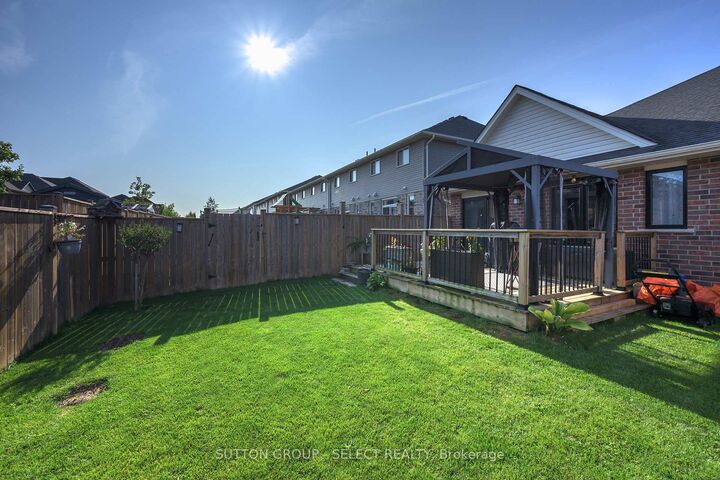 Property Photo:  17 Cortland Terrace  ON N5R 0J6 