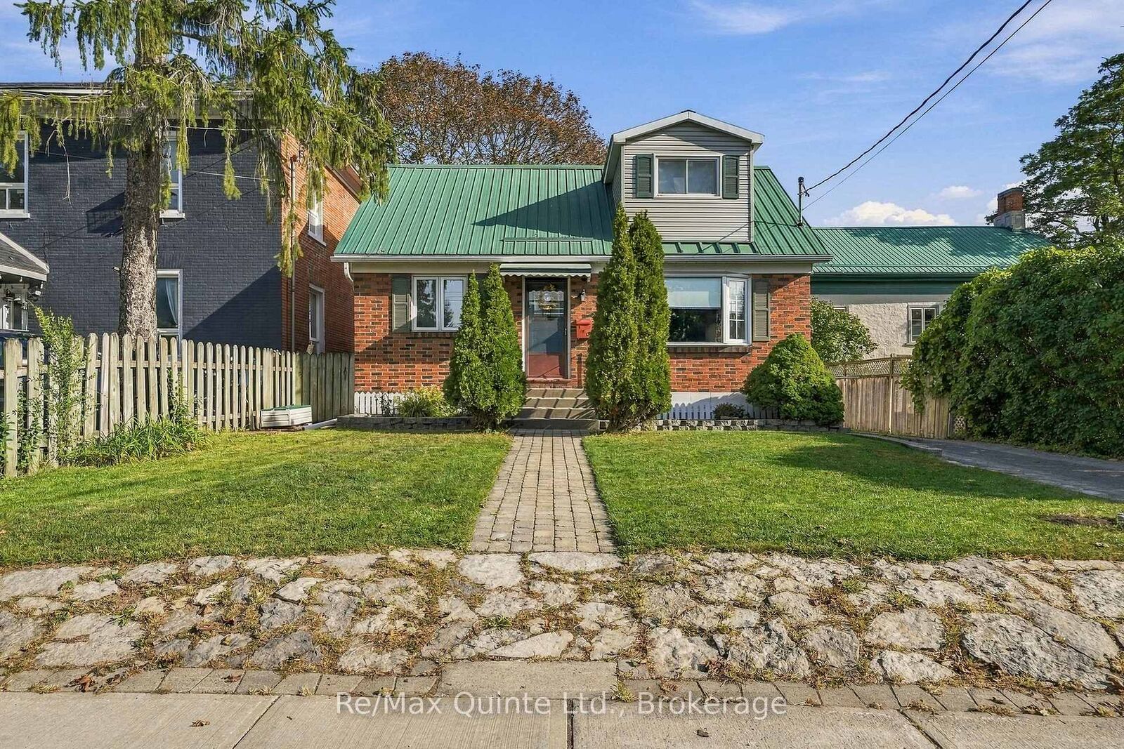 Property Photo:  170 Moira Street W  ON K8P 1T5 