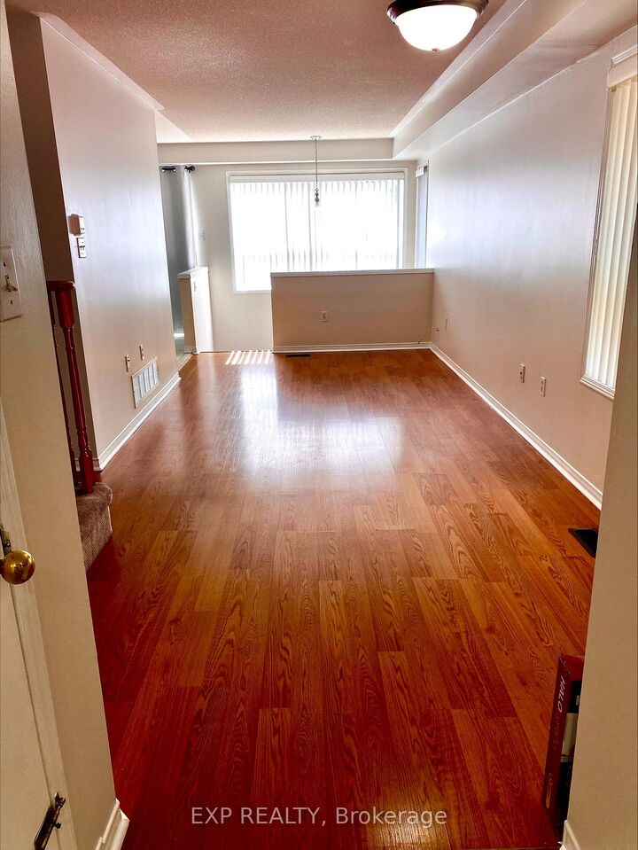 Property Photo: 5526 Creditrise Place ON L5M 6E3