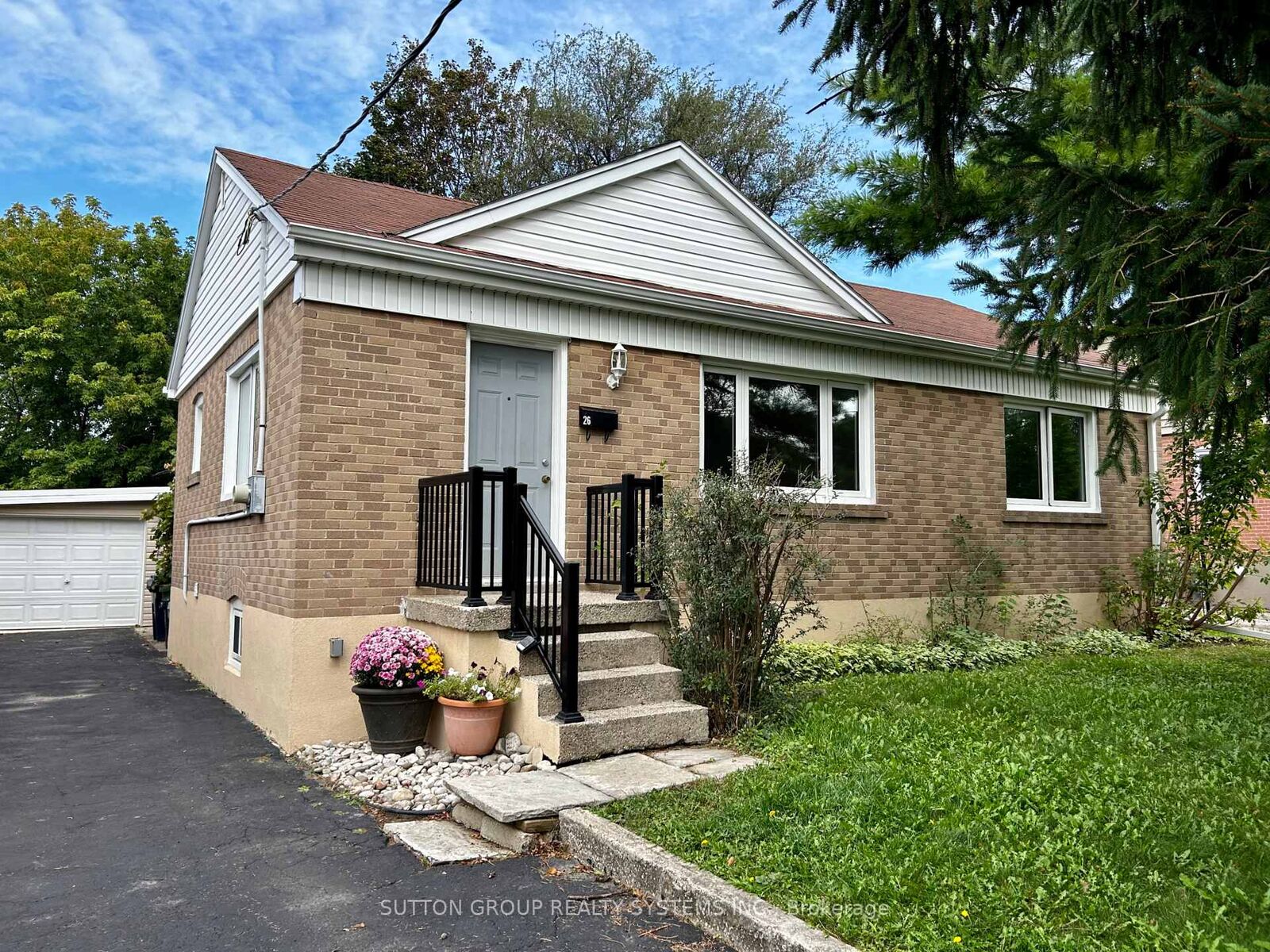 Property Photo: 26 Compton Crescent ON M3M 2C2