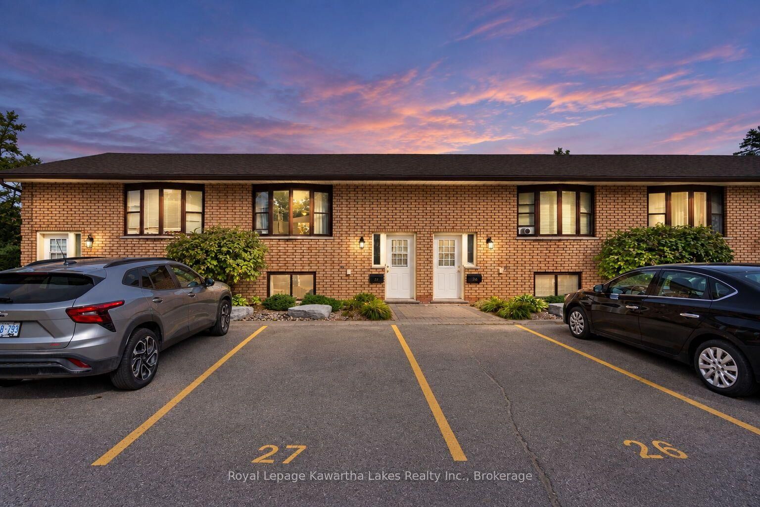 Property Photo:  115 Mary Street W 27  ON K9V 2N7 