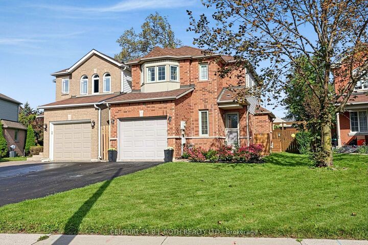 Property Photo:  36 Aikens Crescent  ON L4N 8M6 