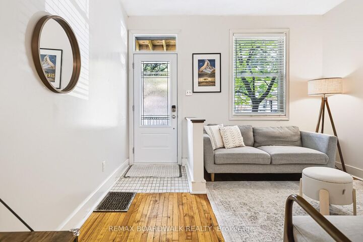Property Photo: 239 Wilbrod Street ON K1N 6L8