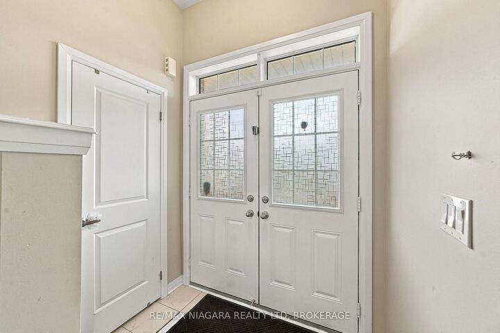 Property Photo:  4032 Fracchioni Drive  ON L3J 0R6 