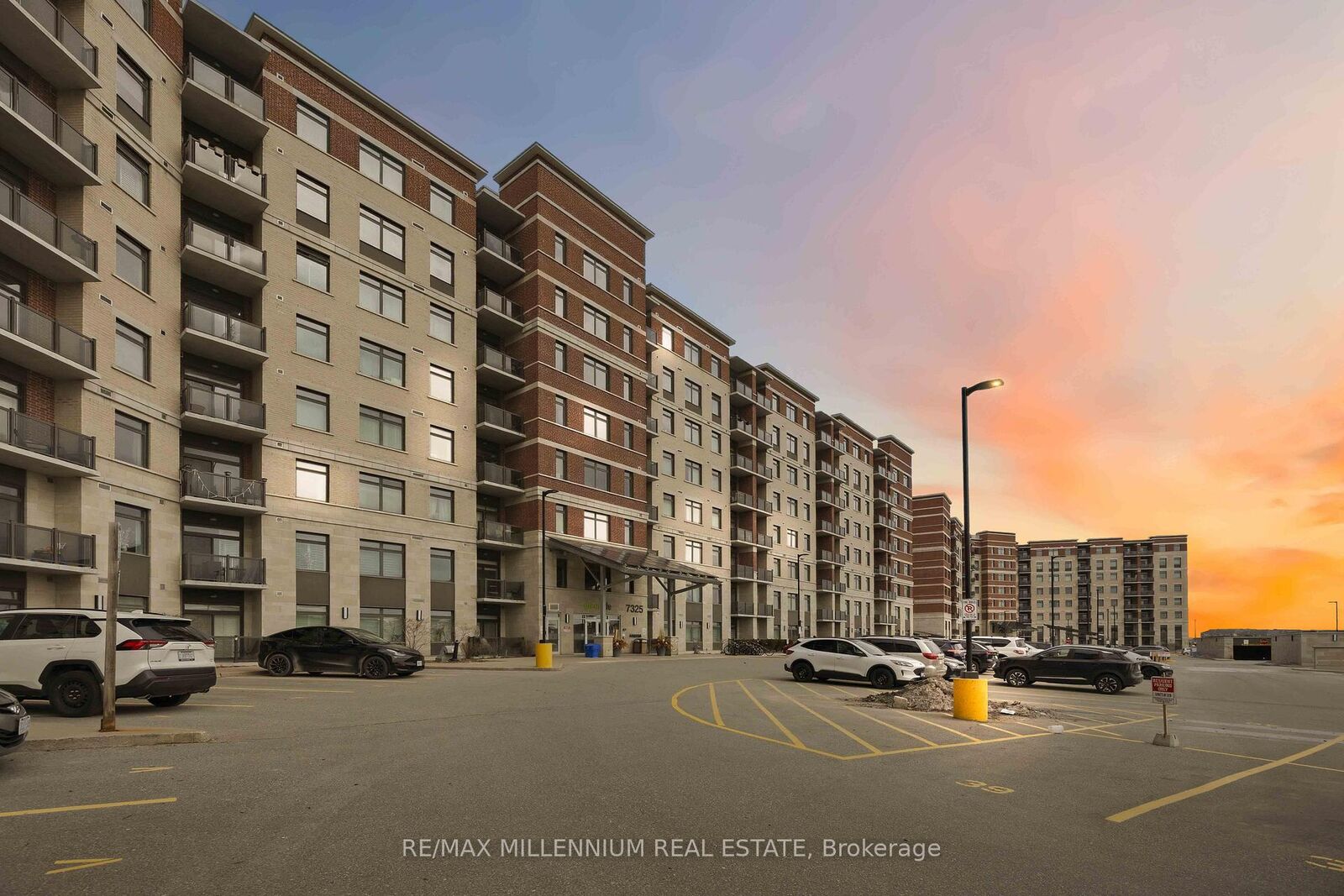 Property Photo:  7325 Markham Road 504  ON L3S 0C9 