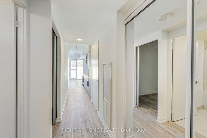 Property Photo:  2020 Bathurst Street 519  ON M5P 0A6 