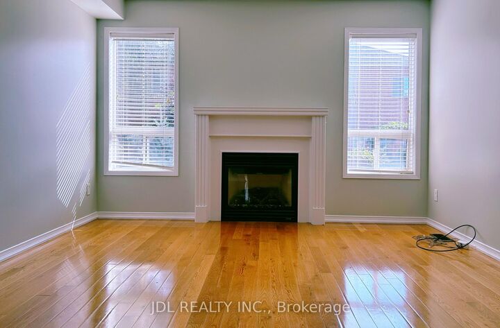 Property Photo: 15 Maffey Crescent ON L4S 0A9