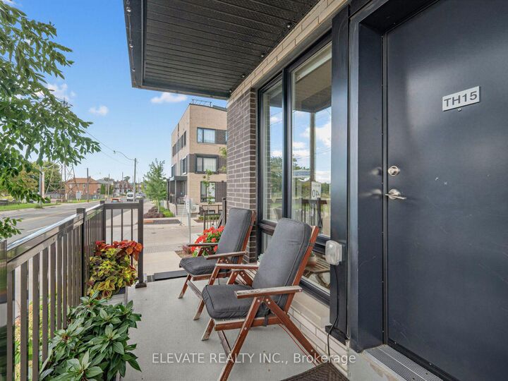 Property Photo:  40 Ed Clark Gardens Boulevard 15  ON M6N 0B5 