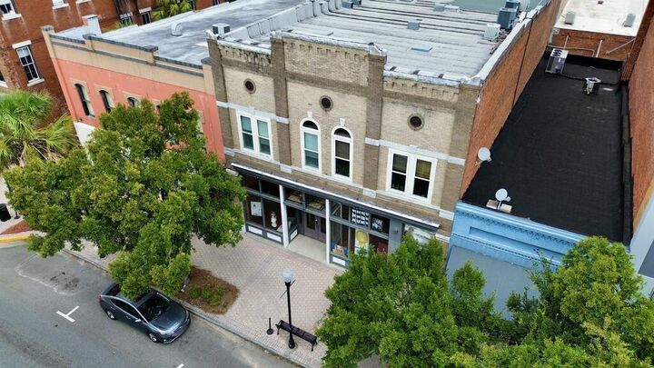 Property Photo: 113-115 Patterson Street * GA 31601