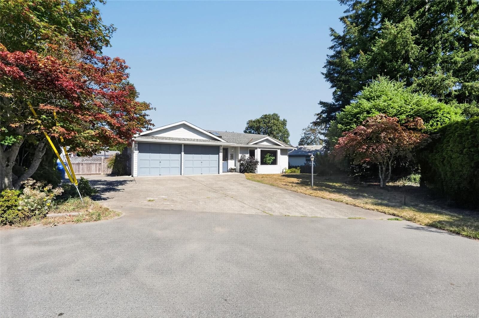 Property Photo:  3560 Falcon Dr  BC V9T 4G8 
