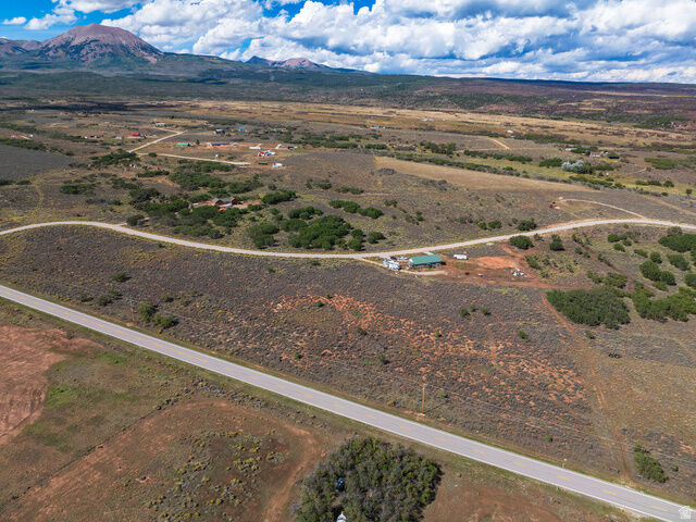 Property Photo: 42 E Spring Draw Dr 12 UT 84530