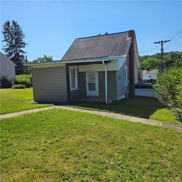 Property Photo:  2416 26th Street  PA 15010 