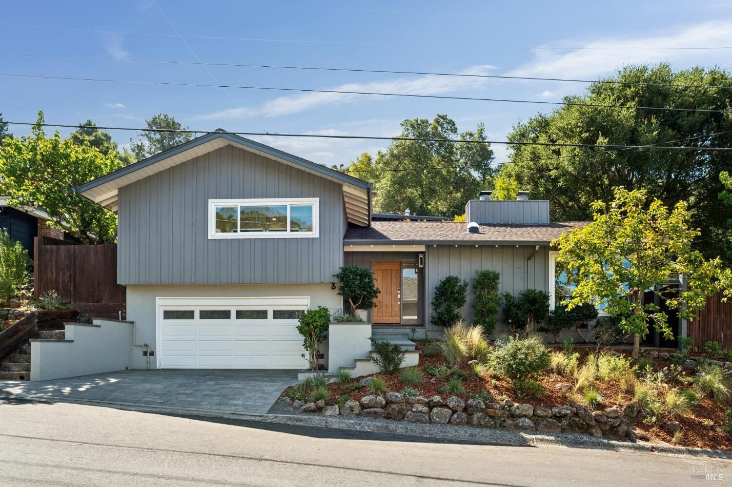 Property Photo:  2 La Loma Court  CA 94901 