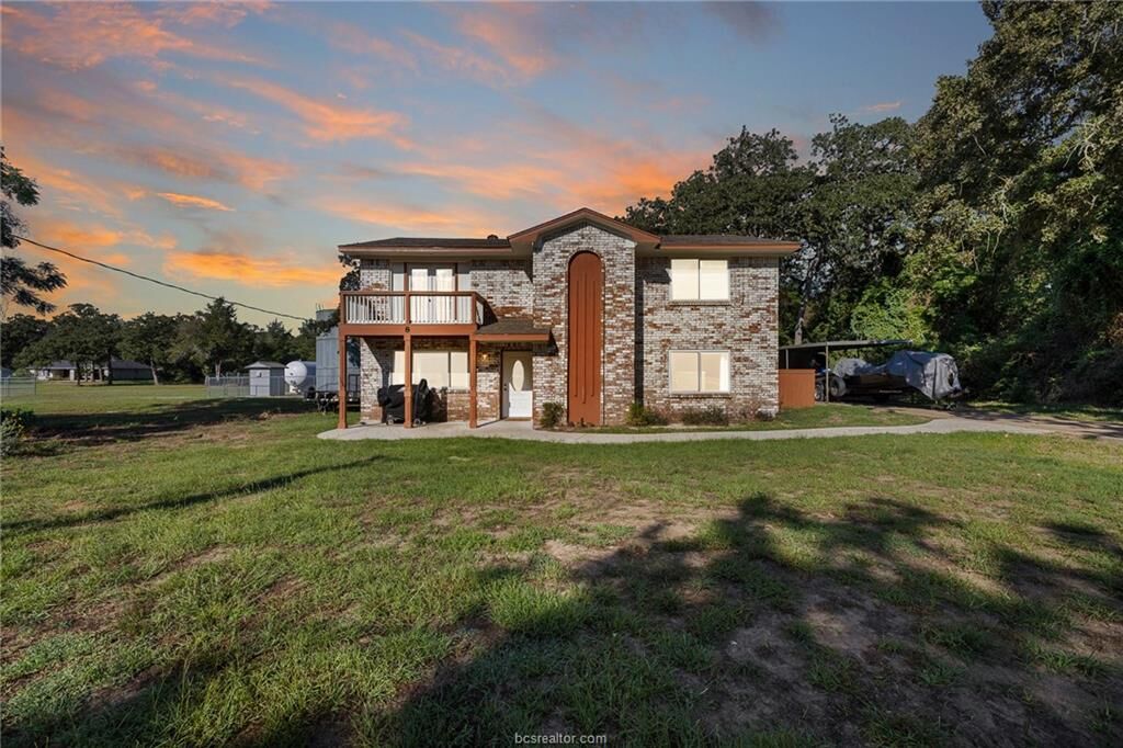 Property Photo:  174 Masters Place  TX 77871 
