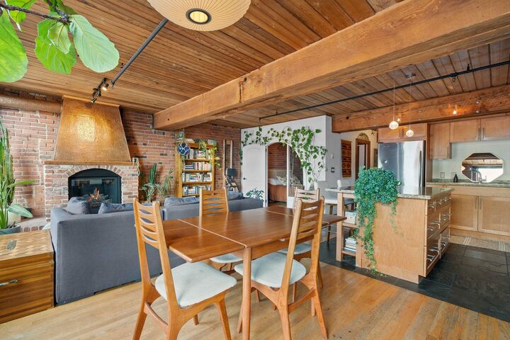 Property Photo:  41 Alexander Street 305  BC V6A 1B2 