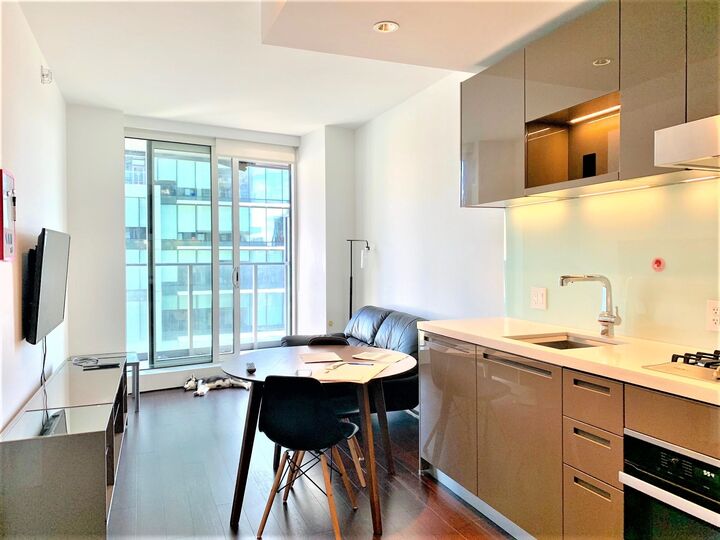 Property Photo:  777 Richards Street 2107  BC V6B 0M6 