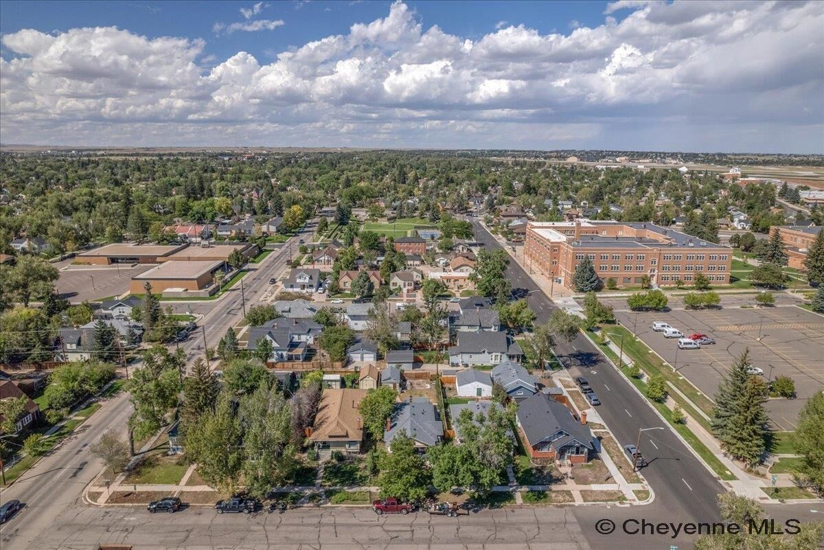 Property Photo:  110 E 27th St  WY 82001 