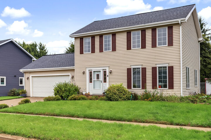 Property Photo:  5023 Kansas Drive  IA 50014 