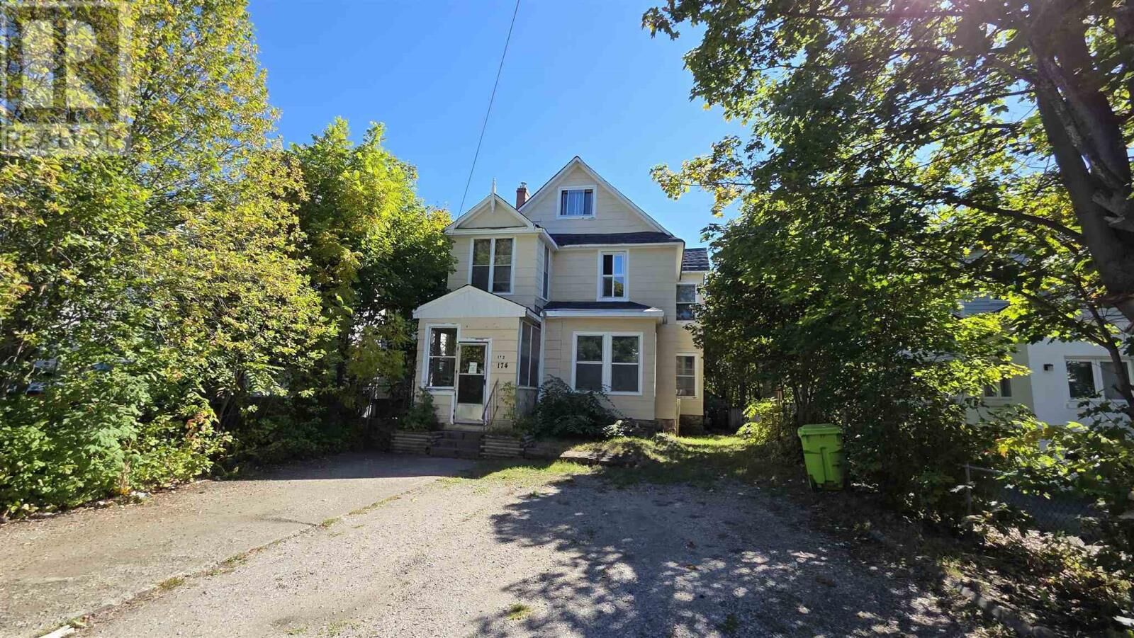 Property Photo:  172 Pim St  ON P6A 3G8 