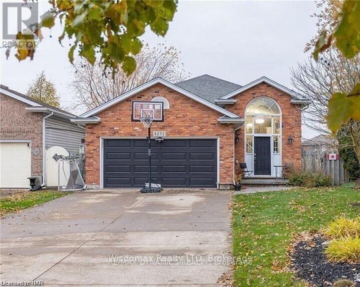 Property Photo:  8272 Woodsview Crescent  ON L2H 3G1 