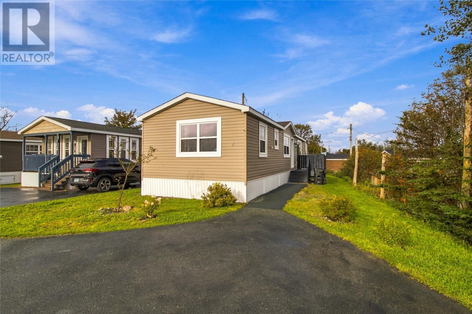 Property Photo:  7 Rhaye Place  NL A1A 0P2 