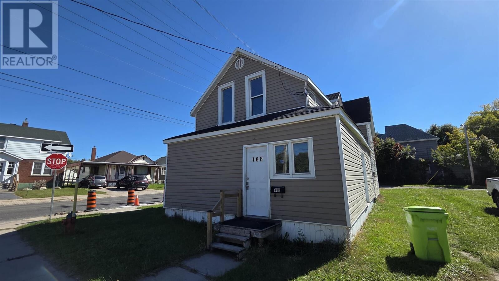 Property Photo:  188 Dennis St  ON P6A 2X3 