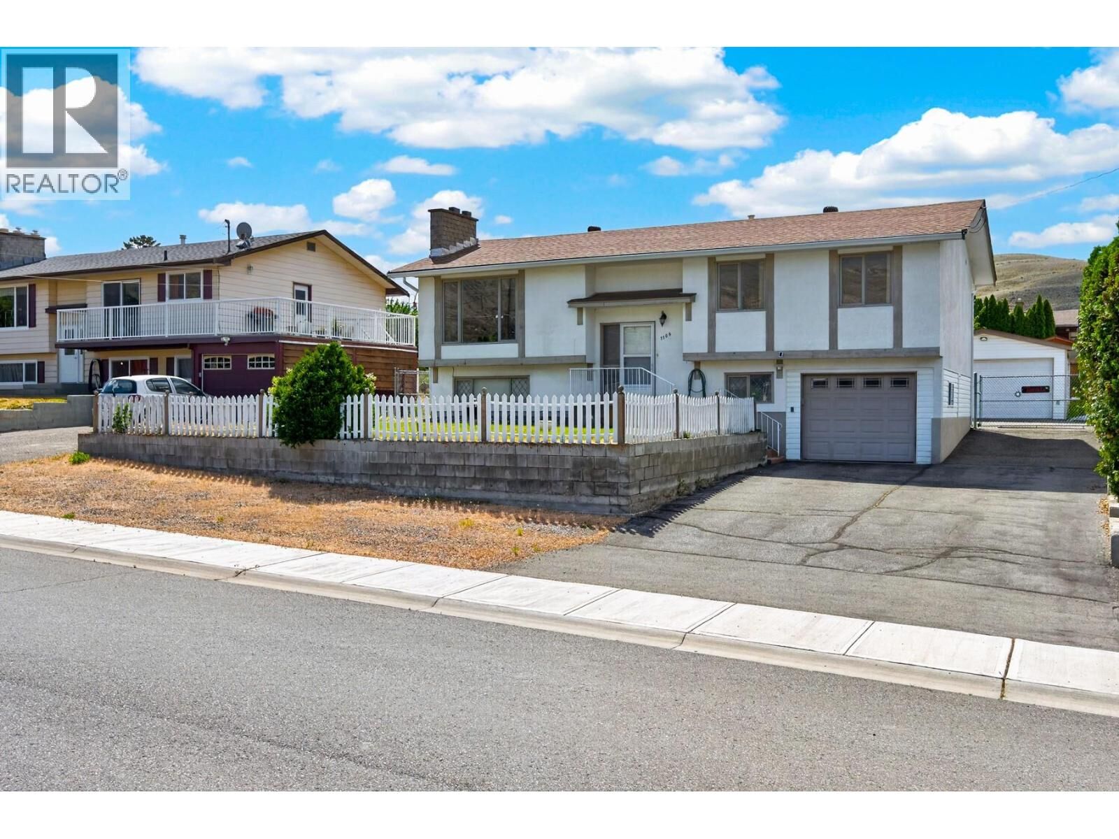 Property Photo:  1106 Maclean Crescent  BC V0K 1H0 