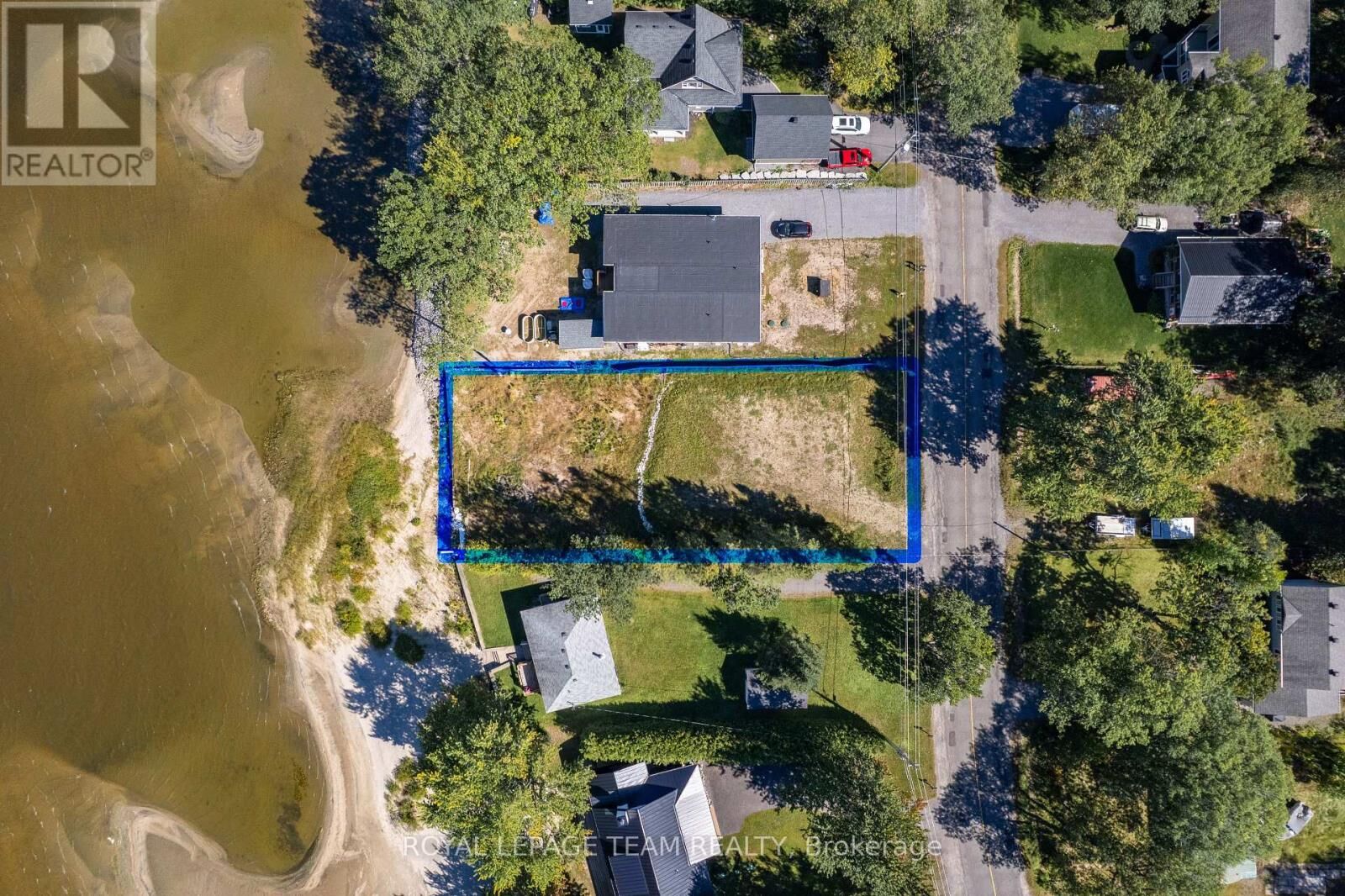 Property Photo:  794 Bayview Drive  ON K0A 3M0 