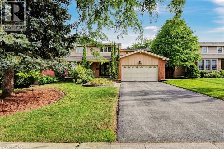 Property Photo:  2284 Mansfield Drive  ON L7P 3J4 