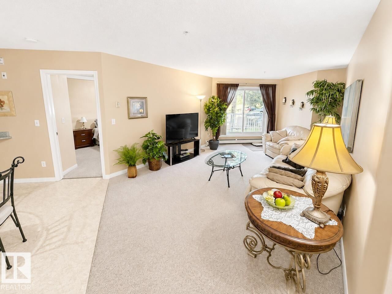 Property Photo:  9932 100 Avenue 109  AB T8L 4L2 