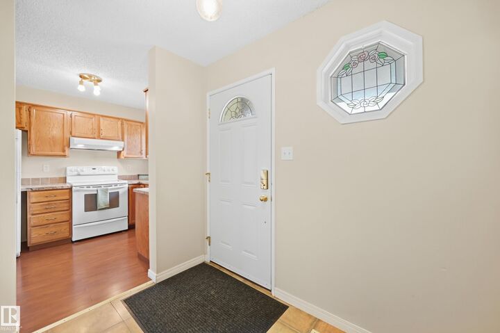 Property Photo:  10440 16 Avenue NW  AB T6J 5N8 