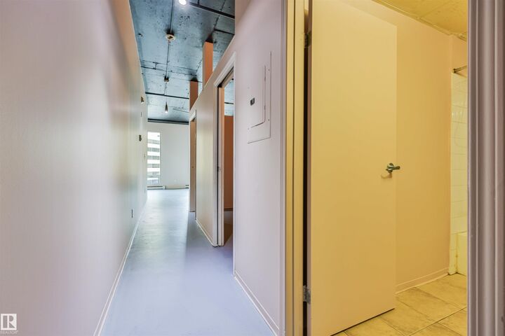 Property Photo:  10024 Jasper Avenue NW 701  AB T6J 1R9 
