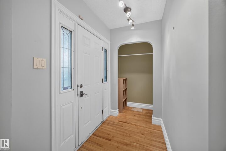Property Photo:  9615 75 Avenue NW  AB T6E 1H7 