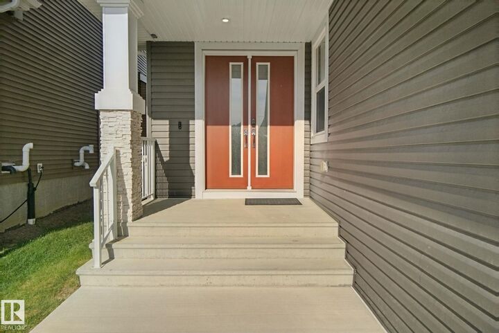 Property Photo:  3699 Hummingbird Way NW  AB T5S 0L1 