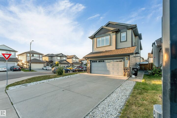 Property Photo:  1264 25 Avenue NW  AB T6T 2E5 