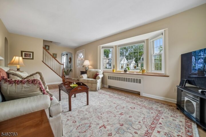 Property Photo:  926 Steib Ter  NJ 07083 