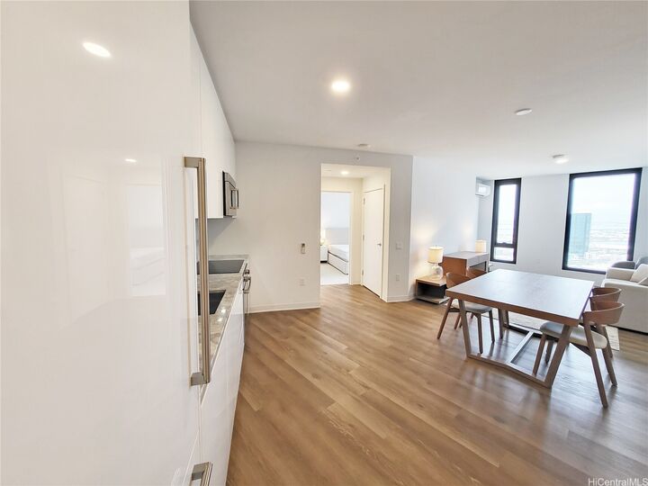 Property Photo: 987 Queen Street 3713 HI 96814