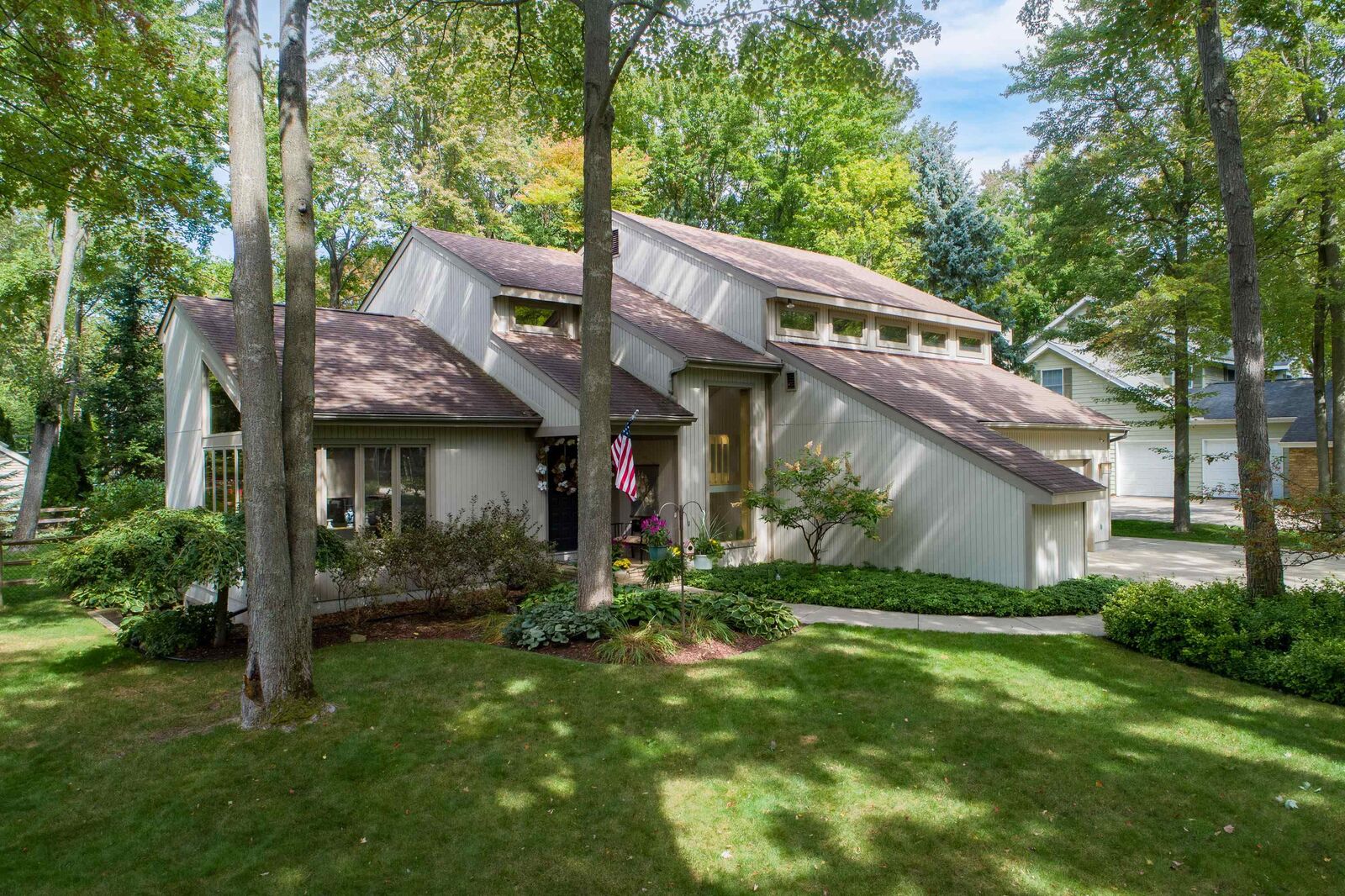 Property Photo:  1401 Montague  MI 48642 