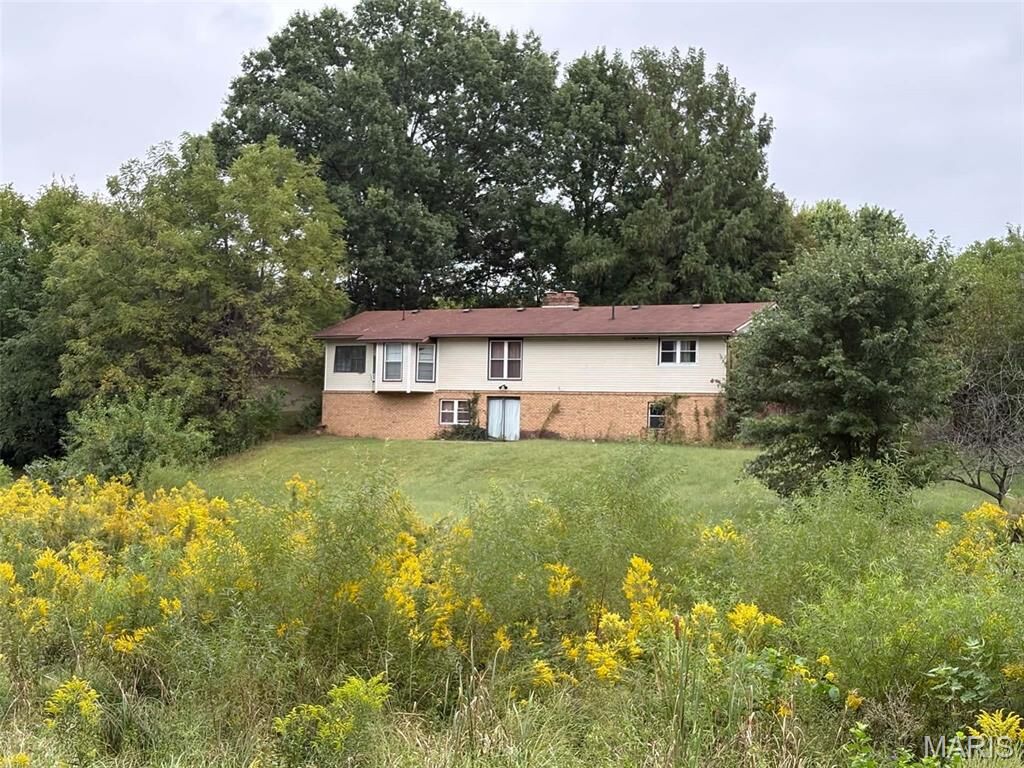 Property Photo:  21114 Hickory Street  IL 62037 