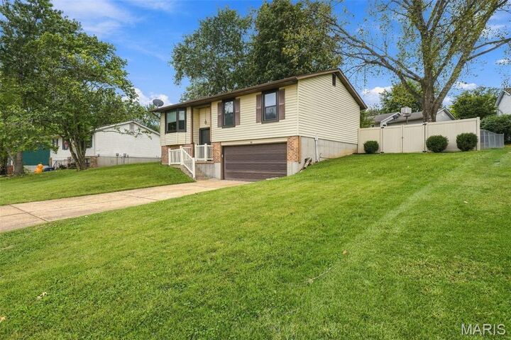Property Photo: 717 Cypress Drive MO 63069